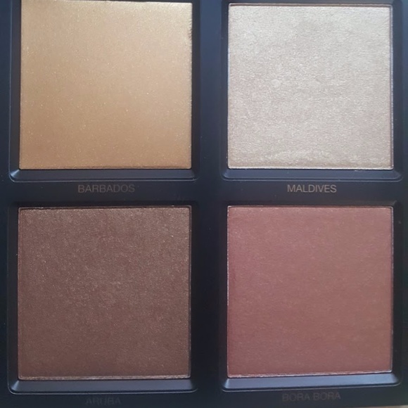 Huda Beauty Bronze Sands Highlighter Palette - Picture 3 of 3